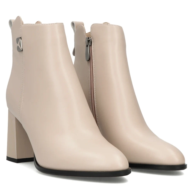 Leather ankle boots Filippo DBT6578/24 BE beige