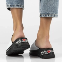 Skórzane klapki Filippo DK3872/24 WH białe