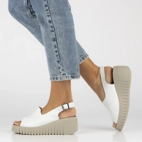 Leather sandals Artiker 54C0786 white