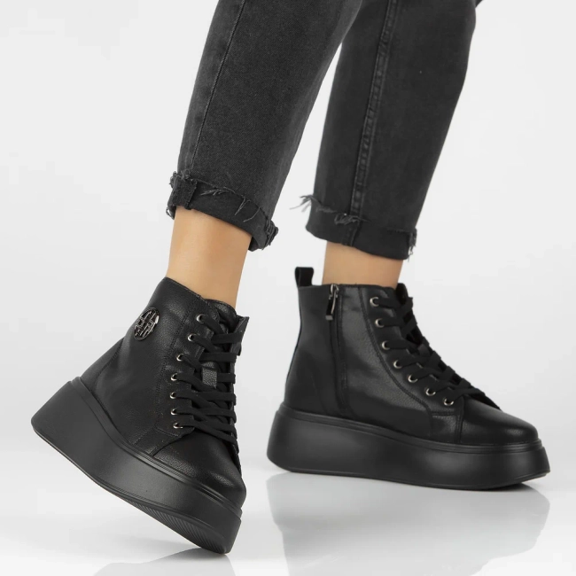 Leather ankle boots Filippo DBT6338/25 BK black