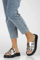 Skórzane klapki Filippo DK6158/24 WH białe