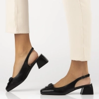 Leather pumps Filippo DP6945/25 BK black