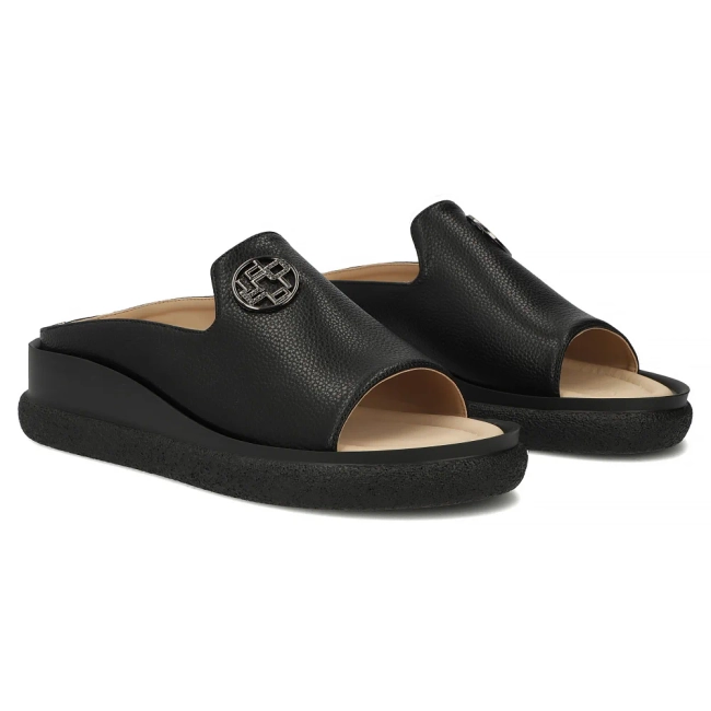 Skórzane klapki Filippo DK7758/26 BK czarne