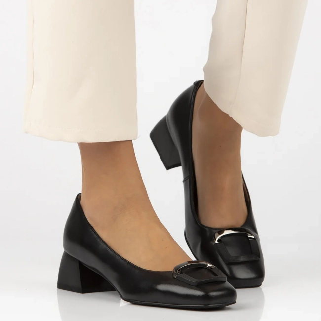 Leather shoes Filippo DP6946/25 BK black