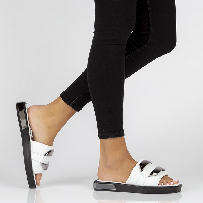 Leather flip-flops Filippo DK3903/22 WH white