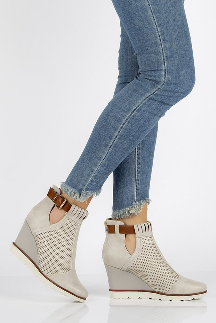 Wedge ankle boots Filippo DBT207/21 BE beige