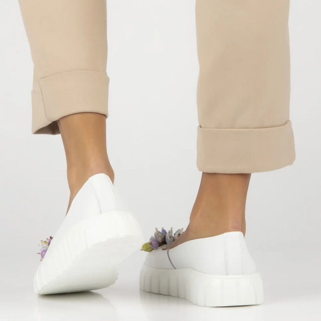 Leather shoes Filippo DP6996/25 WH white