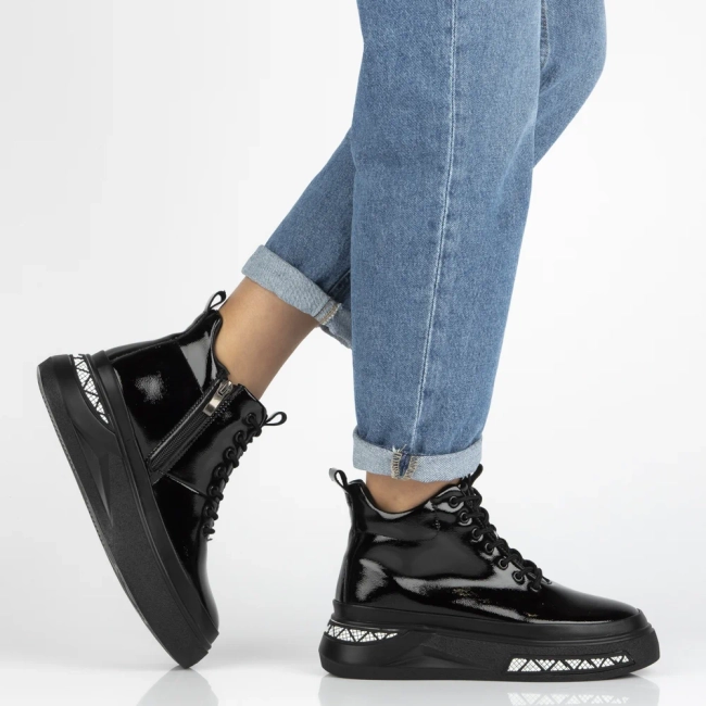 Skórzane botki na platformie Filippo DBT7276/25 BK czarne