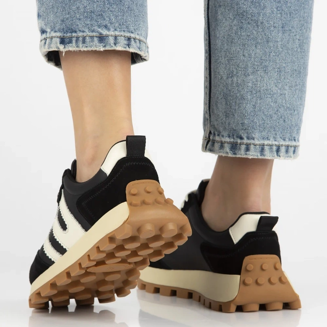 Skórzane sneakersy Filippo DP6743/25 BK czarne