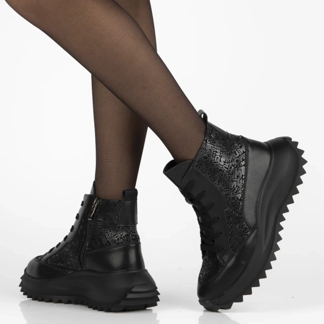 Leather ankle boots Filippo DBT7138/25 BK black