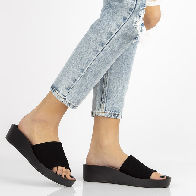 Leather flip-flops Filippo DK1220/20 BK black