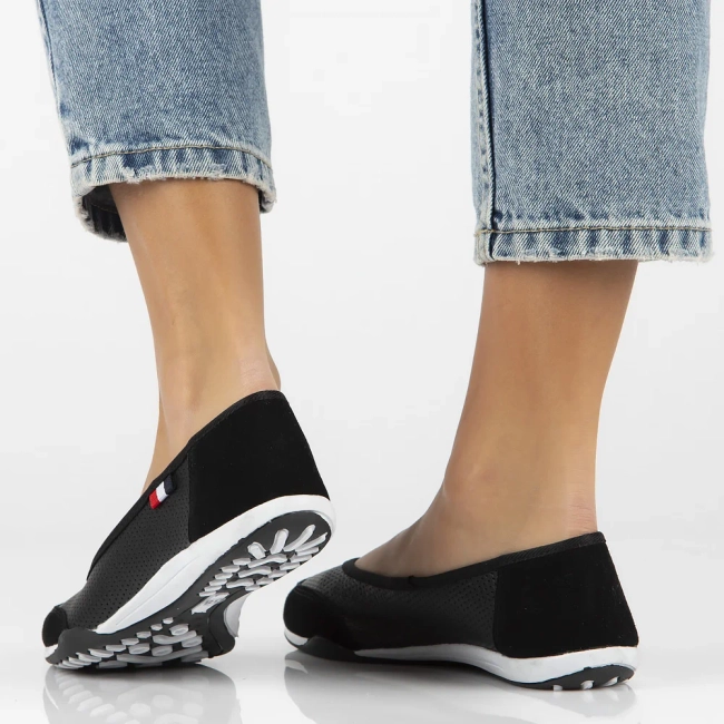 Leather ballerinas Filippo DP142/25 BK black