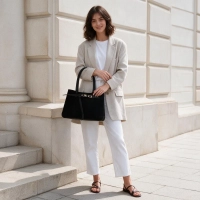 Black handbag Forma