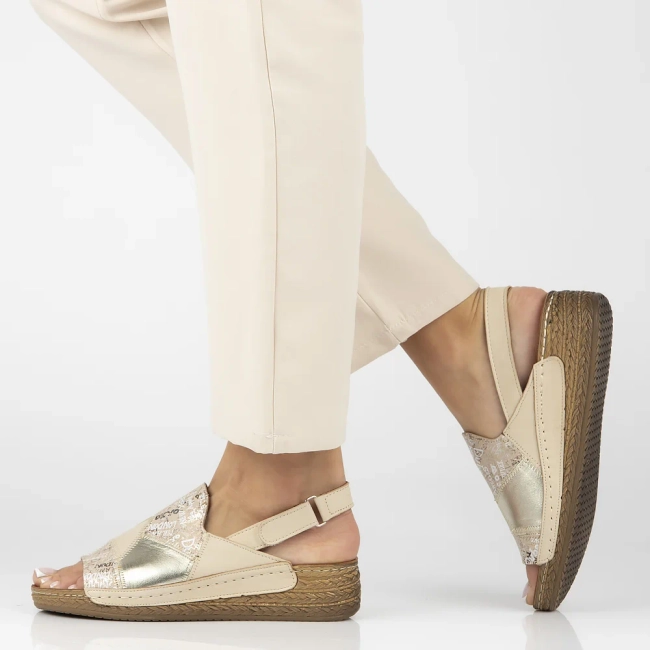 Leather sandals Maciejka L7067-04/00-1 beige