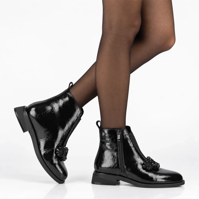 Leather ankle boots Filippo DBT7990/26 BK L black