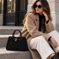 Black handbag Savannah