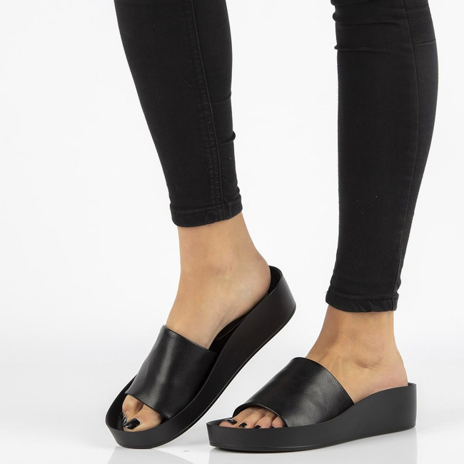 Klapki Filippo DK768/20 BK Black