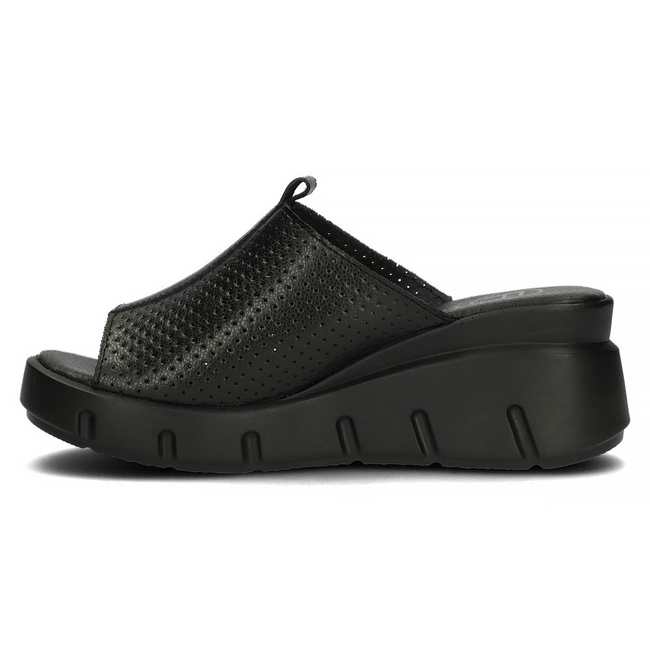 Skórzane klapki Filippo DK3594/22 BK czarne