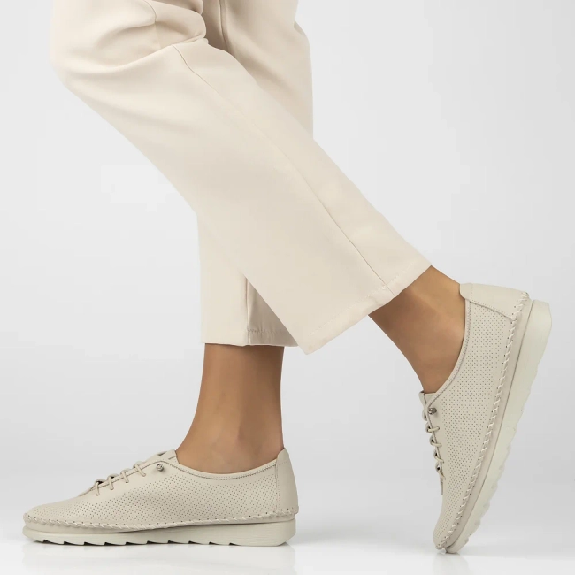 Leather shoes Artiker 54C0751 beige