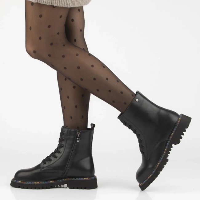 Leather ankle boots Filippo DBT7428/25 BK black