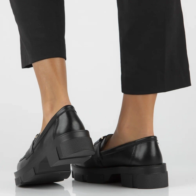 Leather shoes Filippo DP6099/24 BK black