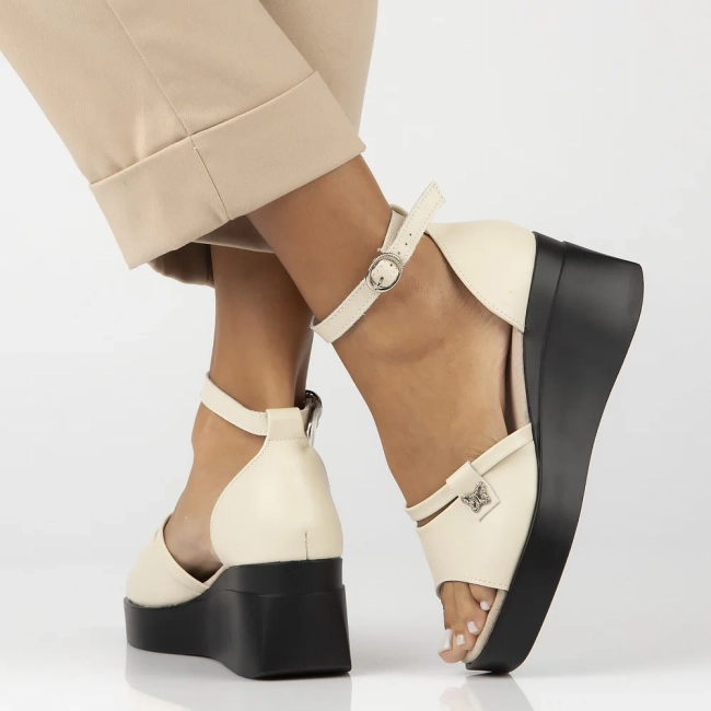 Leather sandals Filippo DS7029/25 BE beige