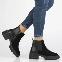 Leather ankle boots Filippo DBT6464/24 BK black