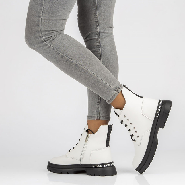 Skórzane trzewiki Filippo DBT3063/21 WH białe