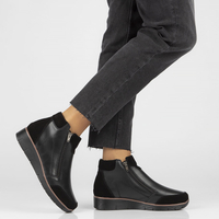Leather ankle boots Filippo DBT3950/24 BK black