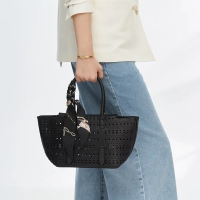 Black handbag Atlas
