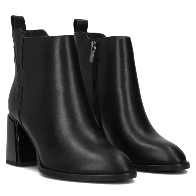 Leather ankle boots Filippo DBT6327/24 BK black