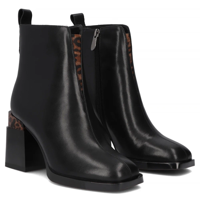 Leather ankle boots Filippo DBT7353/25 BK black