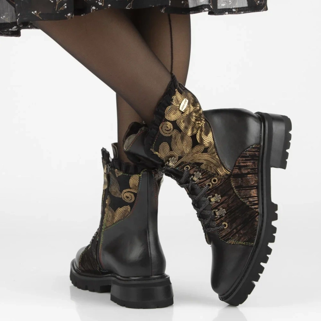 Leather ankle boots Laura Vita kouleo 16 black