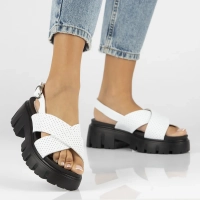 Leather sandals Filippo DS6059/24 WH white