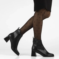 Leather ankle boots Filippo DBT7364/25 BK black