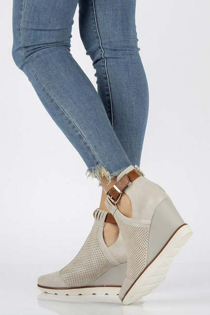 Wedge ankle boots Filippo DBT207/21 BE beige