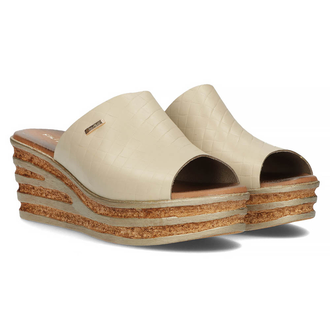 Skórzane klapki Filippo 40160 beżowe