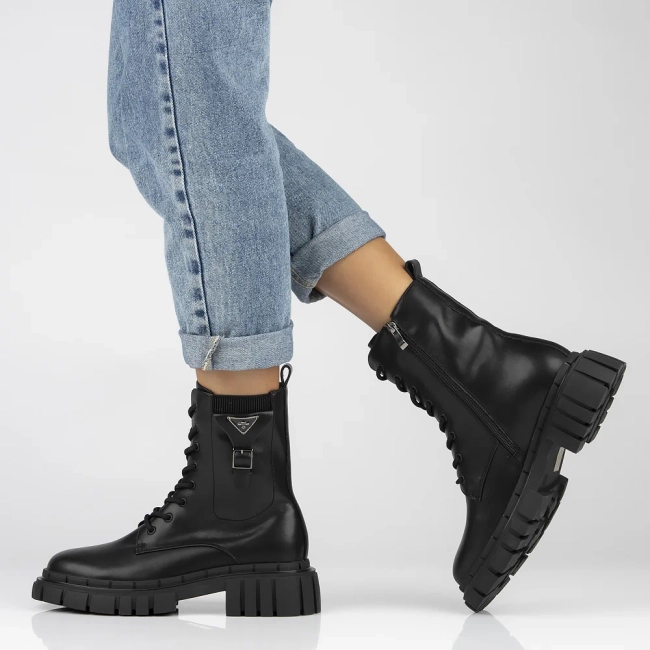 Artiker leather boots 53C0504 black