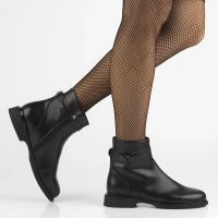 Leather ankle boots Filippo DBT7357/25 BK black