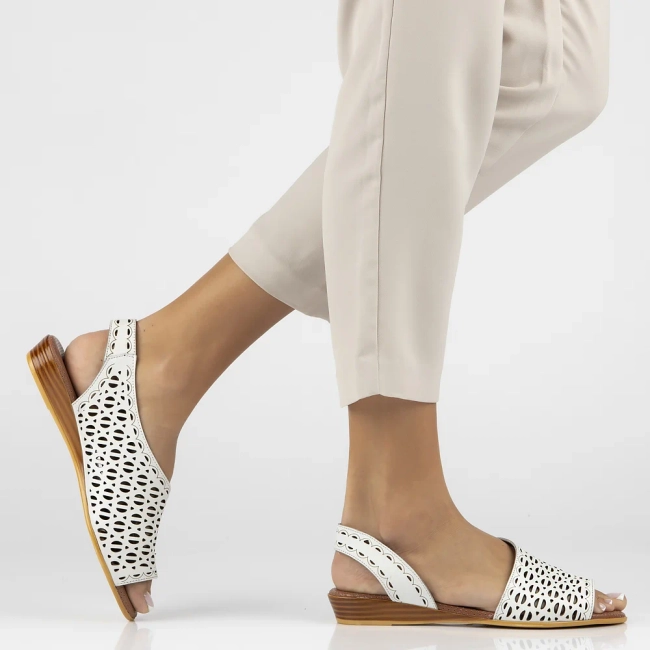 Leather sandals Artiker 56C2549 white