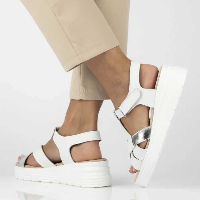 Leather sandals Filippo DS6709/25 WH white