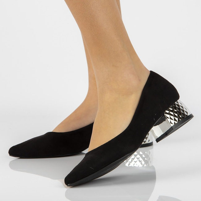 Heeled pumps FILIPPO DP2101/21 BK black