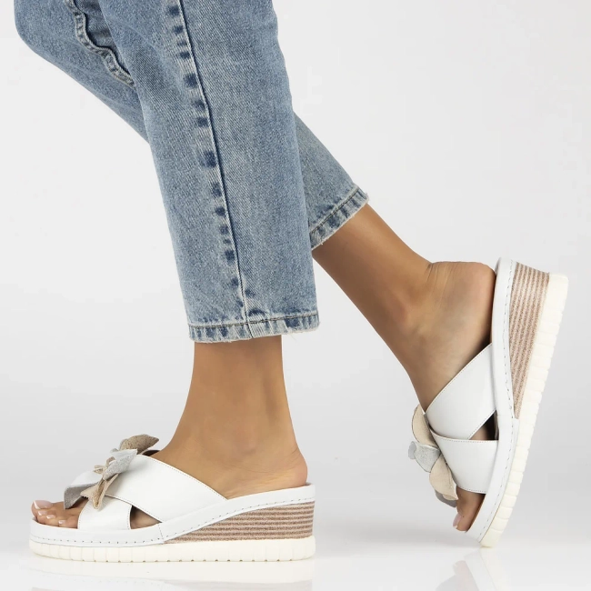 Leather slippers Artiker 54C0537 white