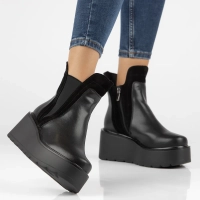 Leather ankle boots Filippo DBT4745/23 BK black