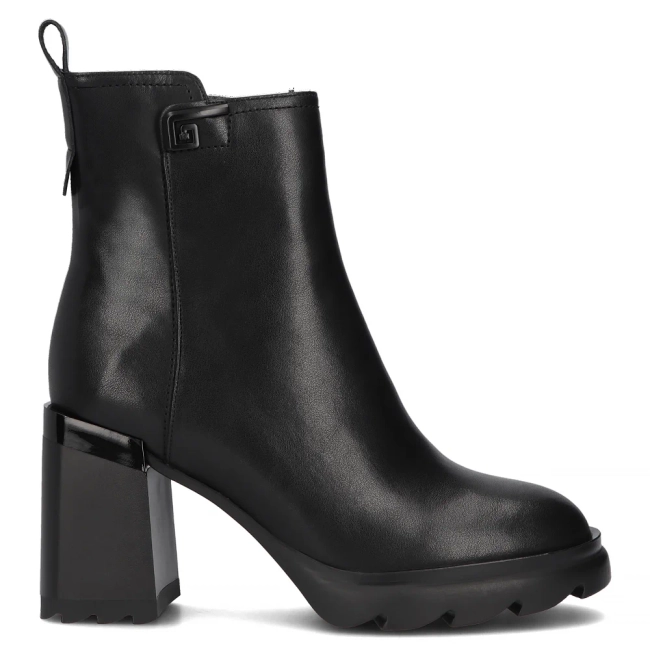 Leather ankle boots Filippo DBT6584/24 BK black