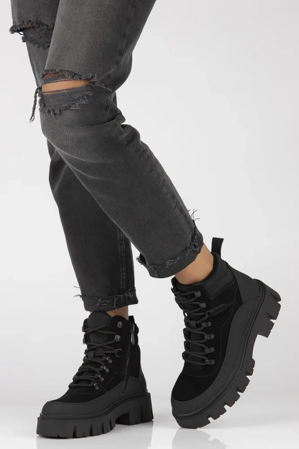 Leather ankle boots Filippo DBT4994/24 BK black