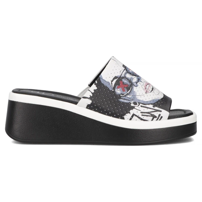 Leather slippers Filippo DK6820/25 WH white