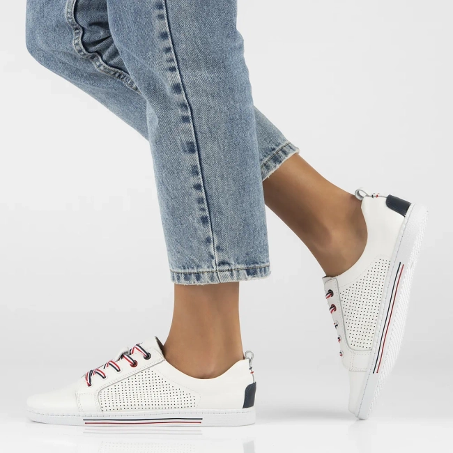 Leather shoes Filippo DP008/24 WH white