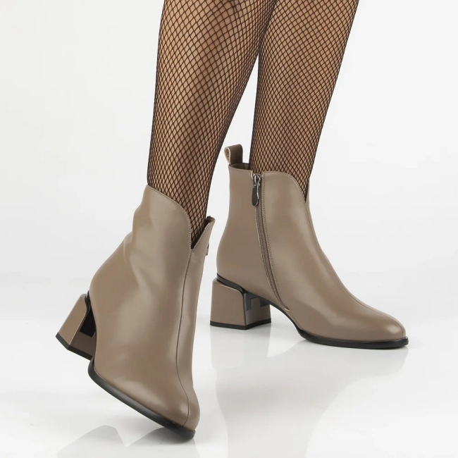 Leather ankle boots Filippo DBT7459/25 BE beige