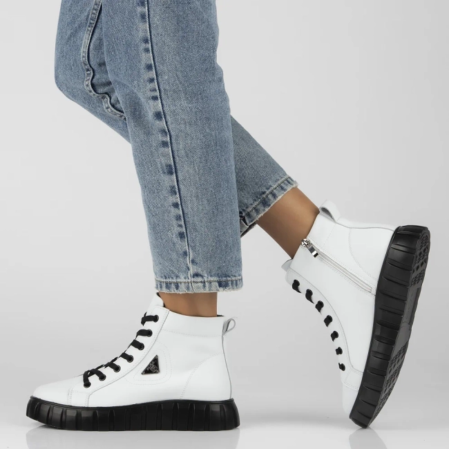 Skórzane trzewiki Filippo DBT4146/25 WH białe